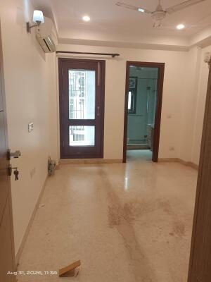 Sarvapriya Vihar, photo 1 of 9