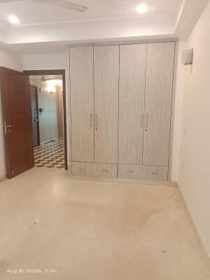 Sarvapriya Vihar, photo 2 of 9