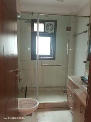 Sarvapriya Vihar, photo 6 of 9